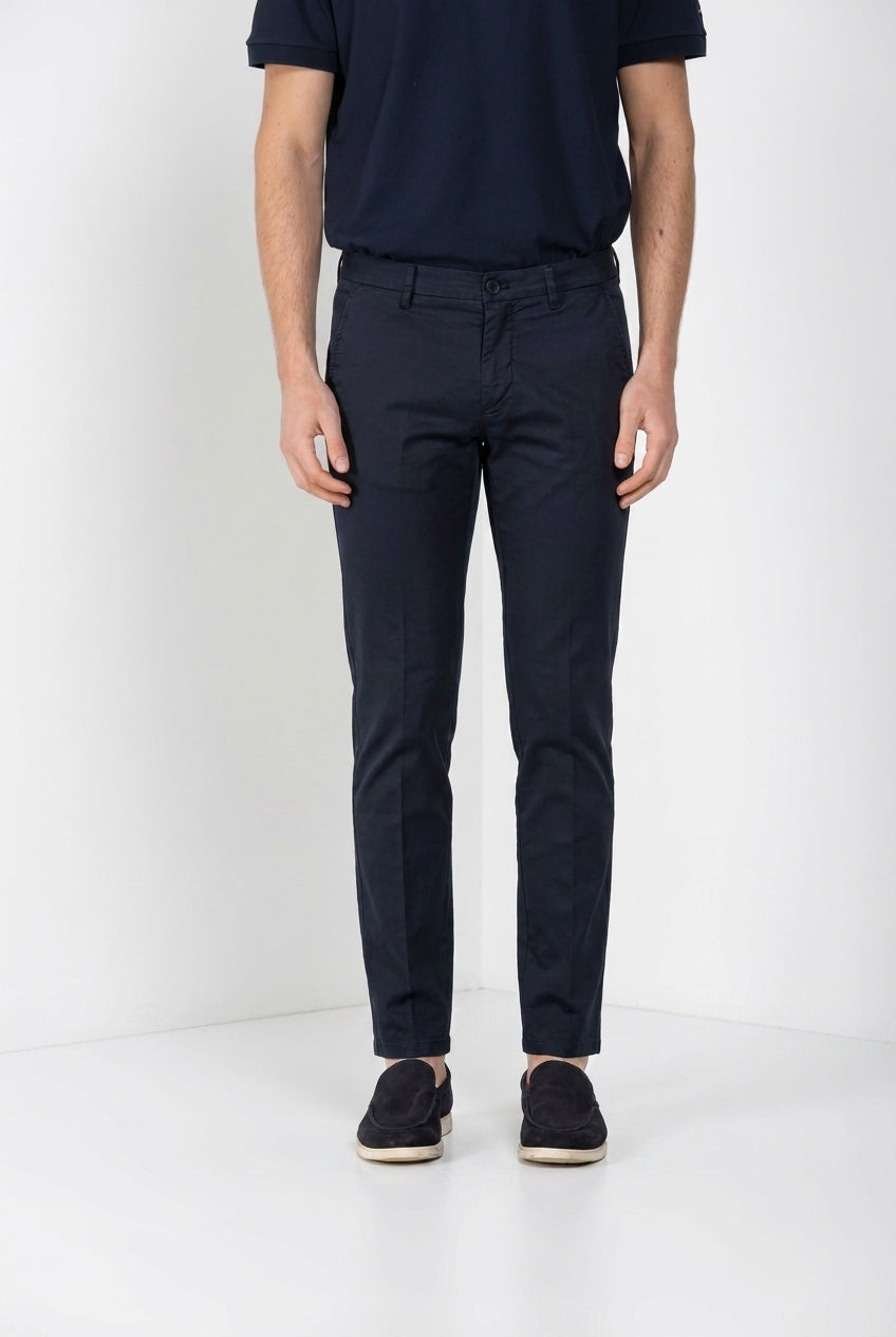 Torino Travel pantalón chino hombre en raso técnico travel stretch slim fit