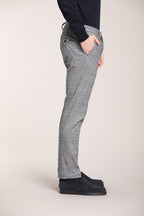 Foto 4 Torino Jog pantalone chino uomo in jersey con microdisegno slim fit