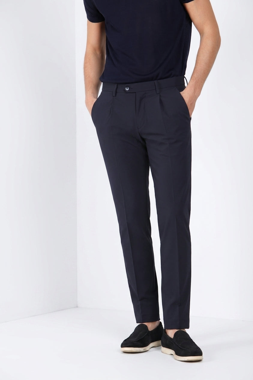 Torino 1 Pinces Dynamic pantalón chino jogger hombre en jersey súper técnico slim fit