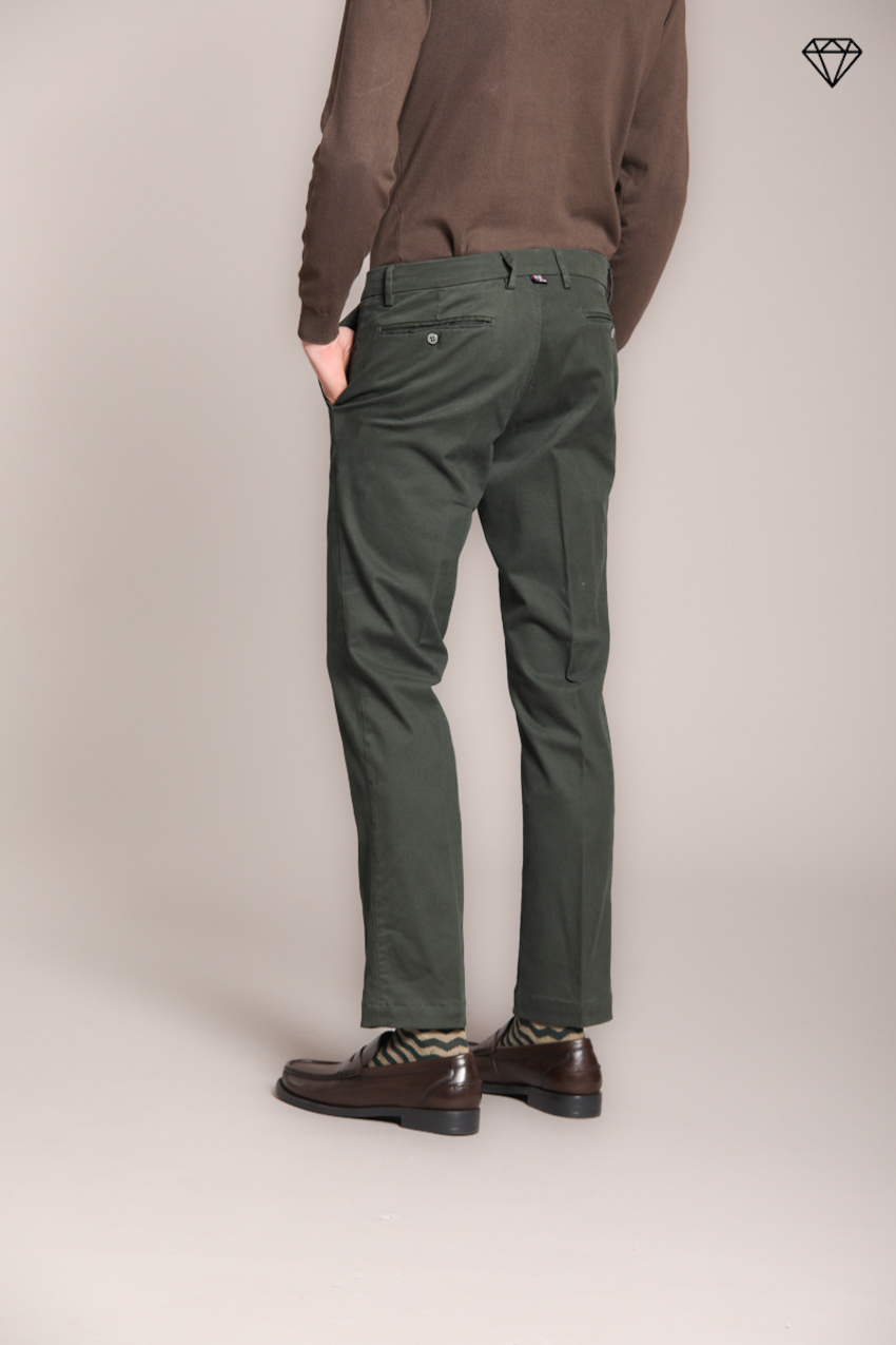 New York Herren Chinohose aus Stretch-Gabardine Regular Fit ①