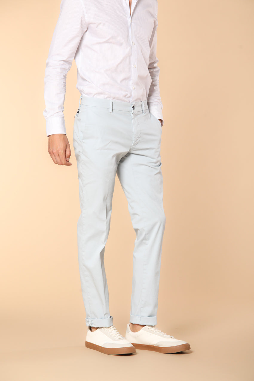 New York Pantalón Chino Hombre en Satén Elástico Regular Fit  ①