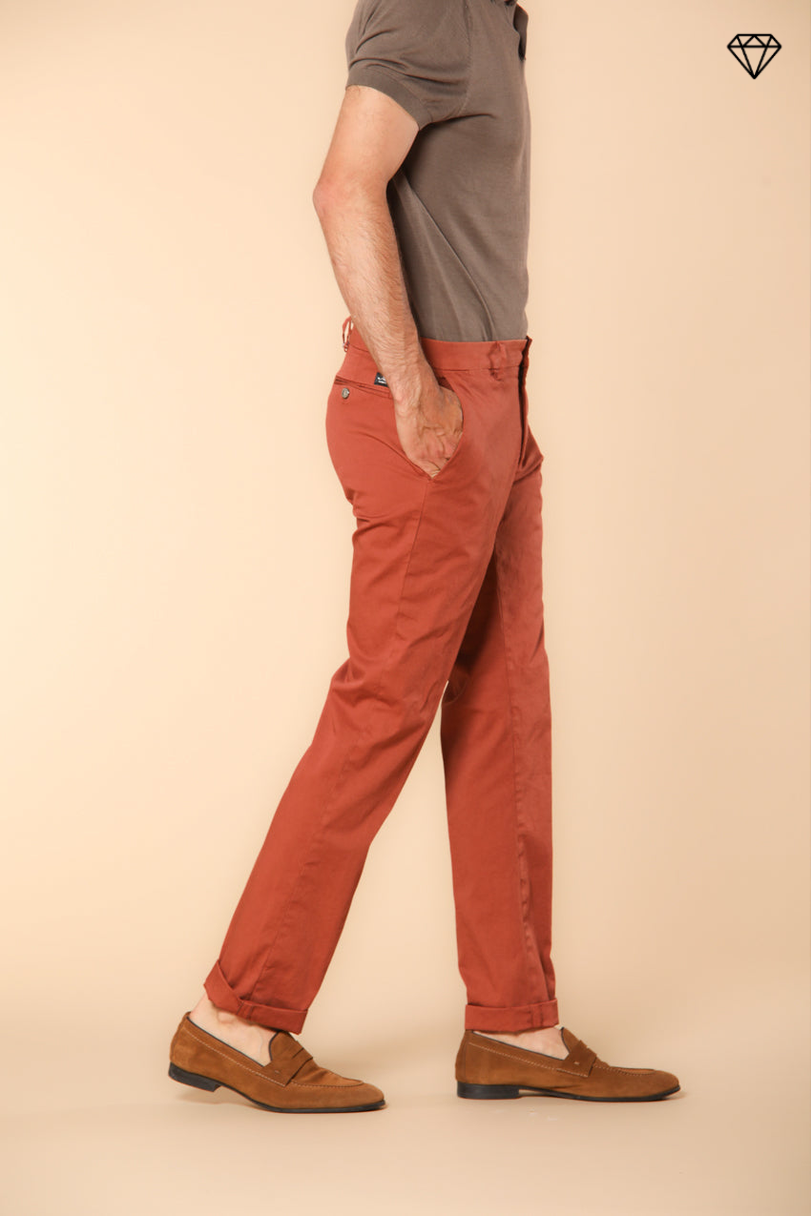 New York Herren Chino Hose aus Stretch-Satin Regular Fit ①