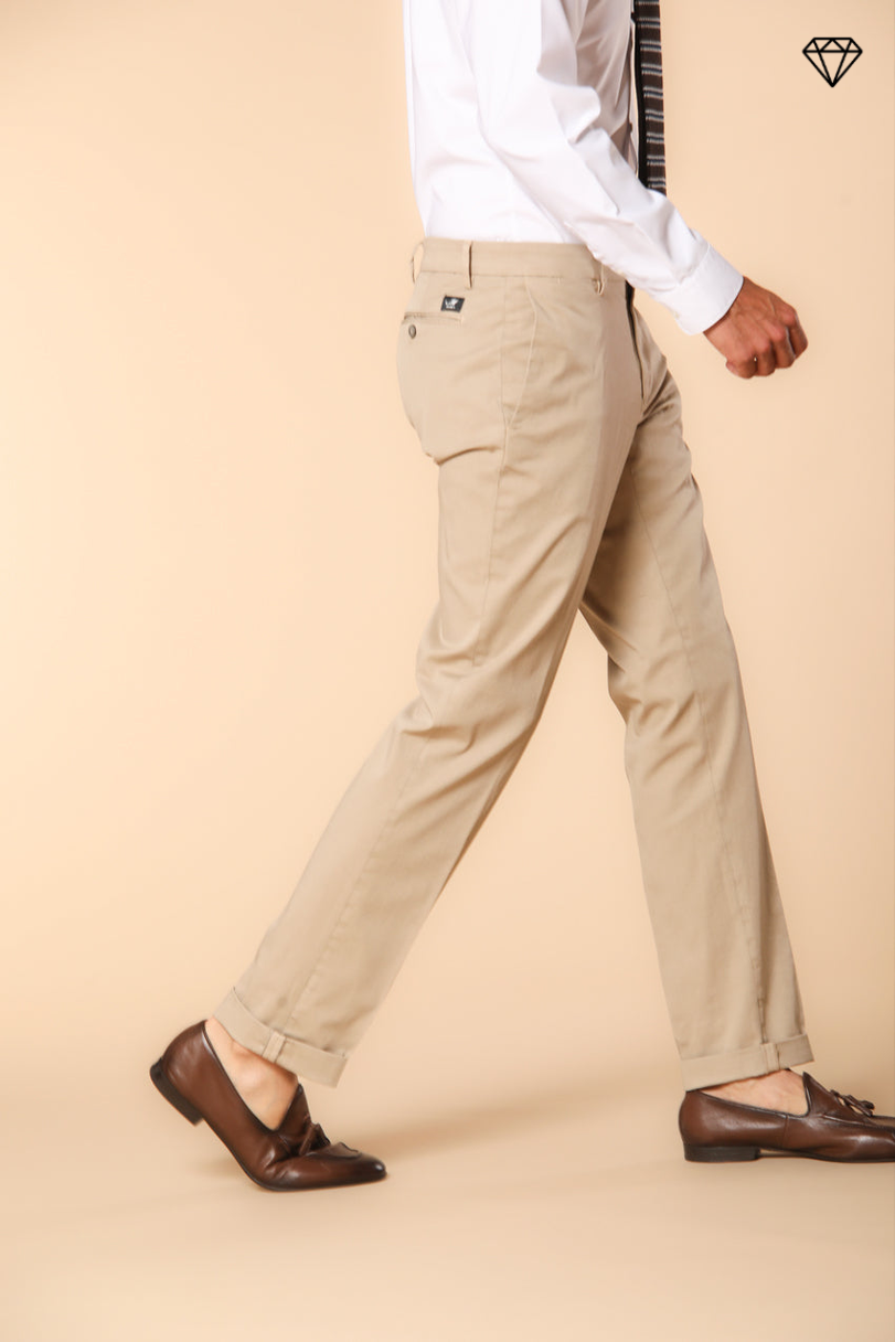 New York Herren Chino Hose aus Stretch-Satin Regular Fit ①