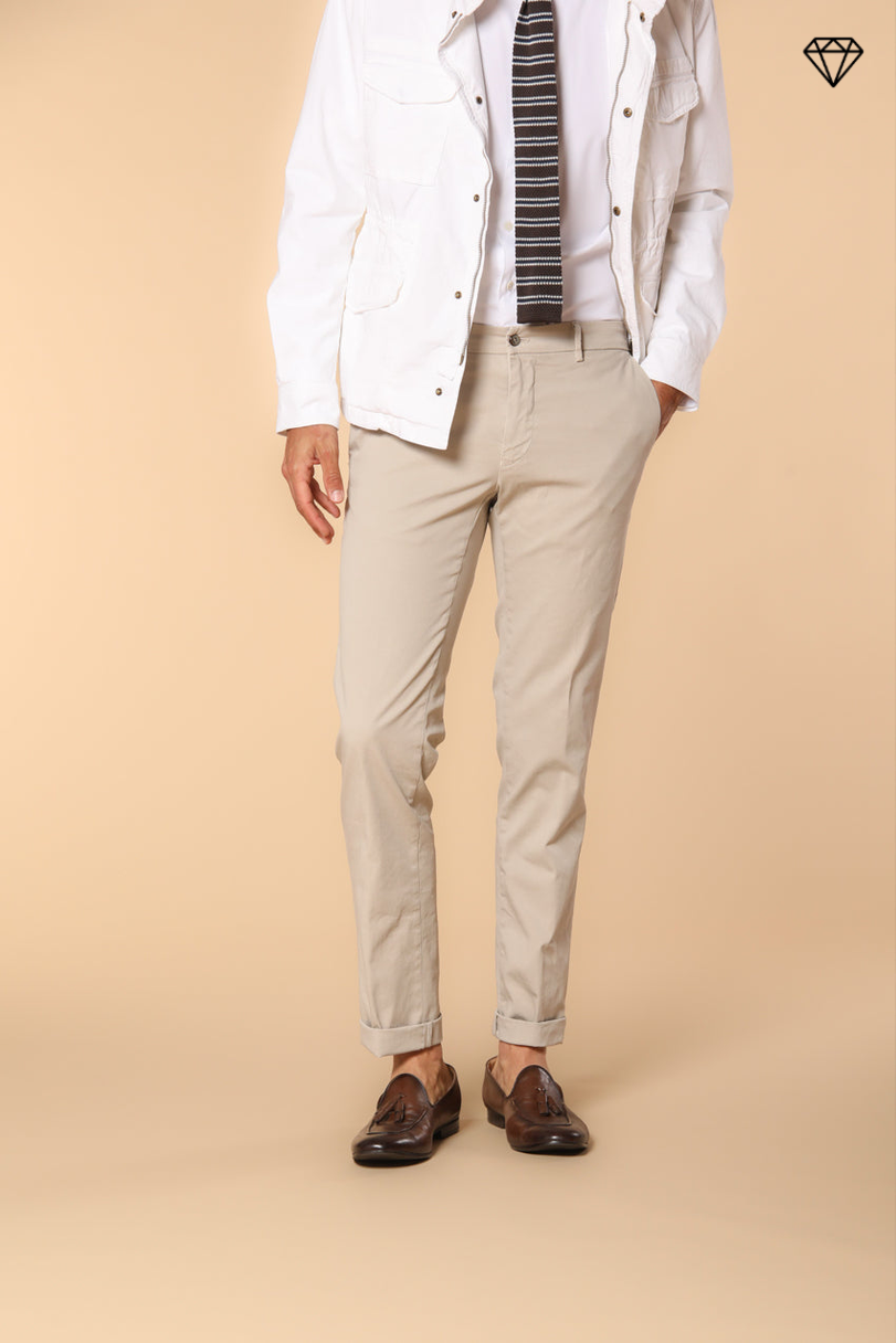 New York Herren Chino Hose aus Stretch-Satin Regular Fit ①