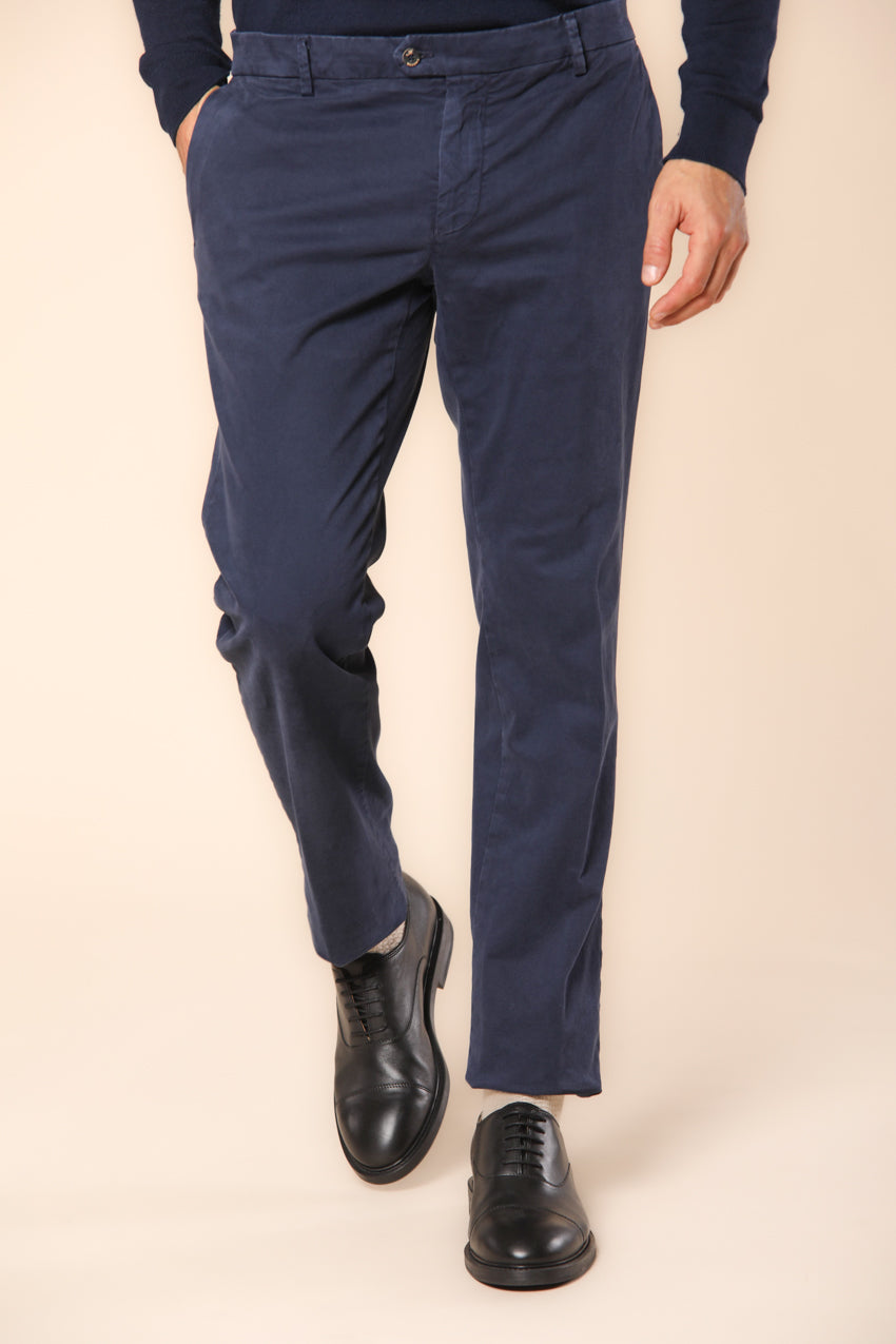 New York Times pantalone chino uomo in gabardina con dettagli sartoriali regular fit