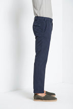 New York pantalón chino hombre en gabardina stretch regular fit ①
