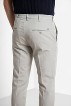 New York pantalon chino homme en gabardine stretch regular fit ①