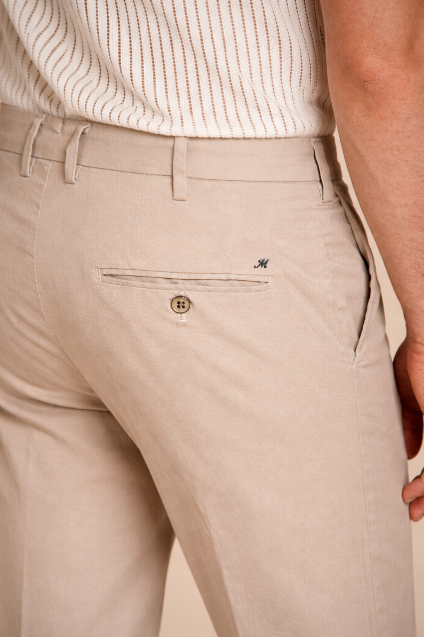 New York pantalón chino hombre en gabardina stretch regular fit ①