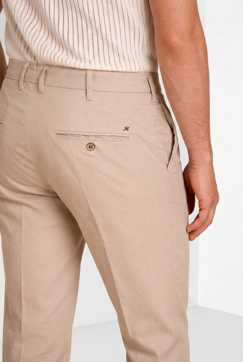 New York pantalón chino hombre en gabardina stretch regular fit ①