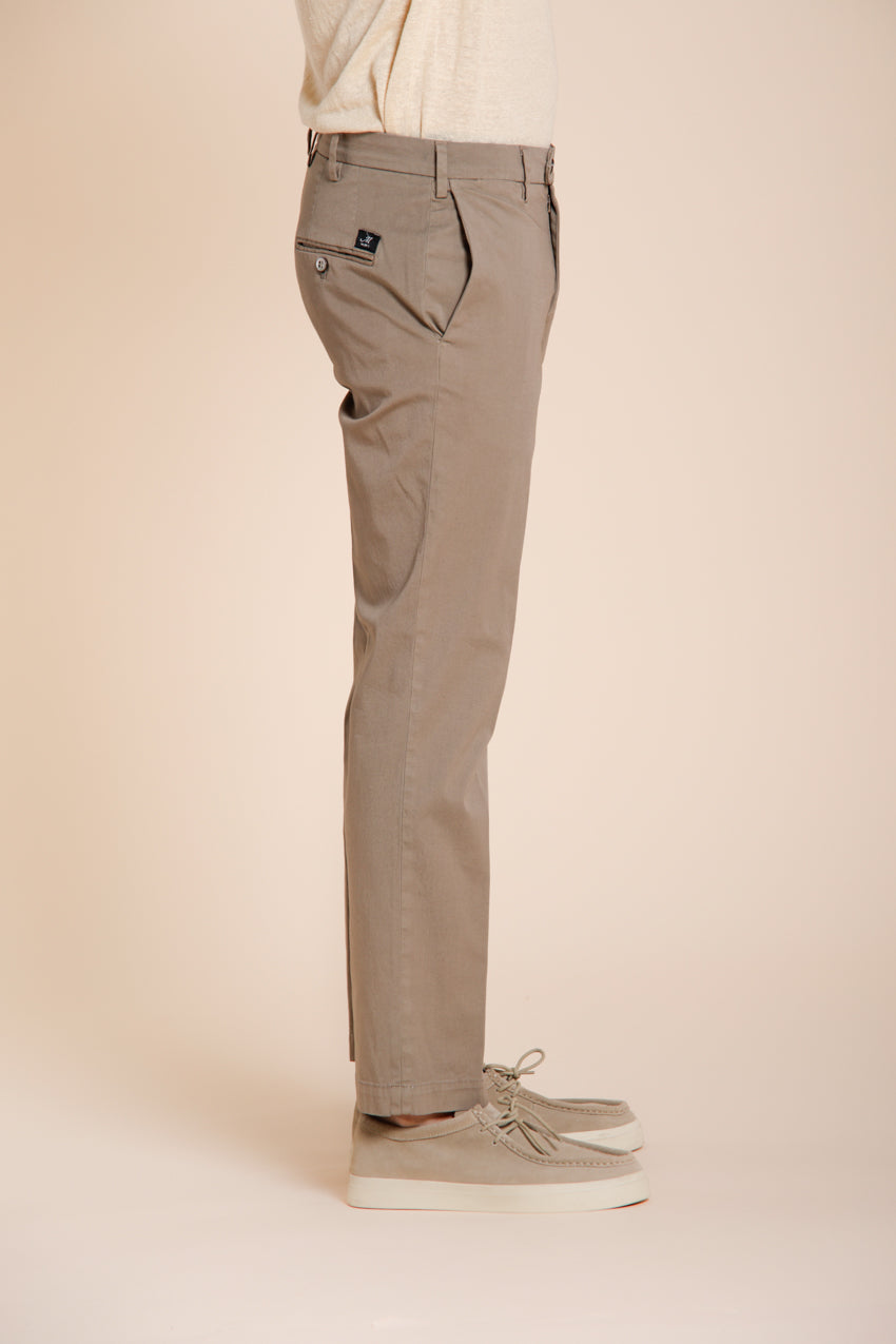 New York pantalón chino hombre en gabardina stretch regular fit ①