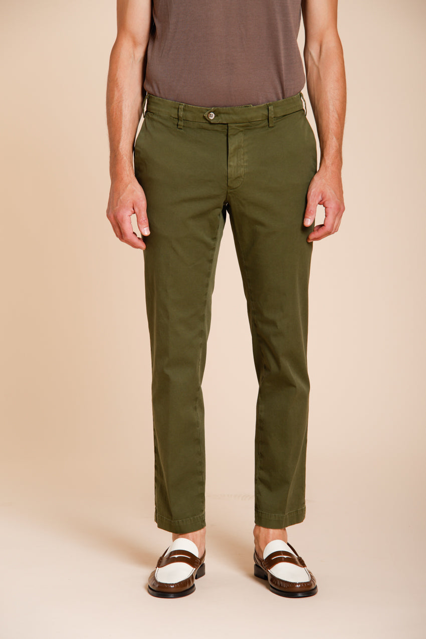New York Hose Chino Herren aus Stretch Gabardine regular fit ①