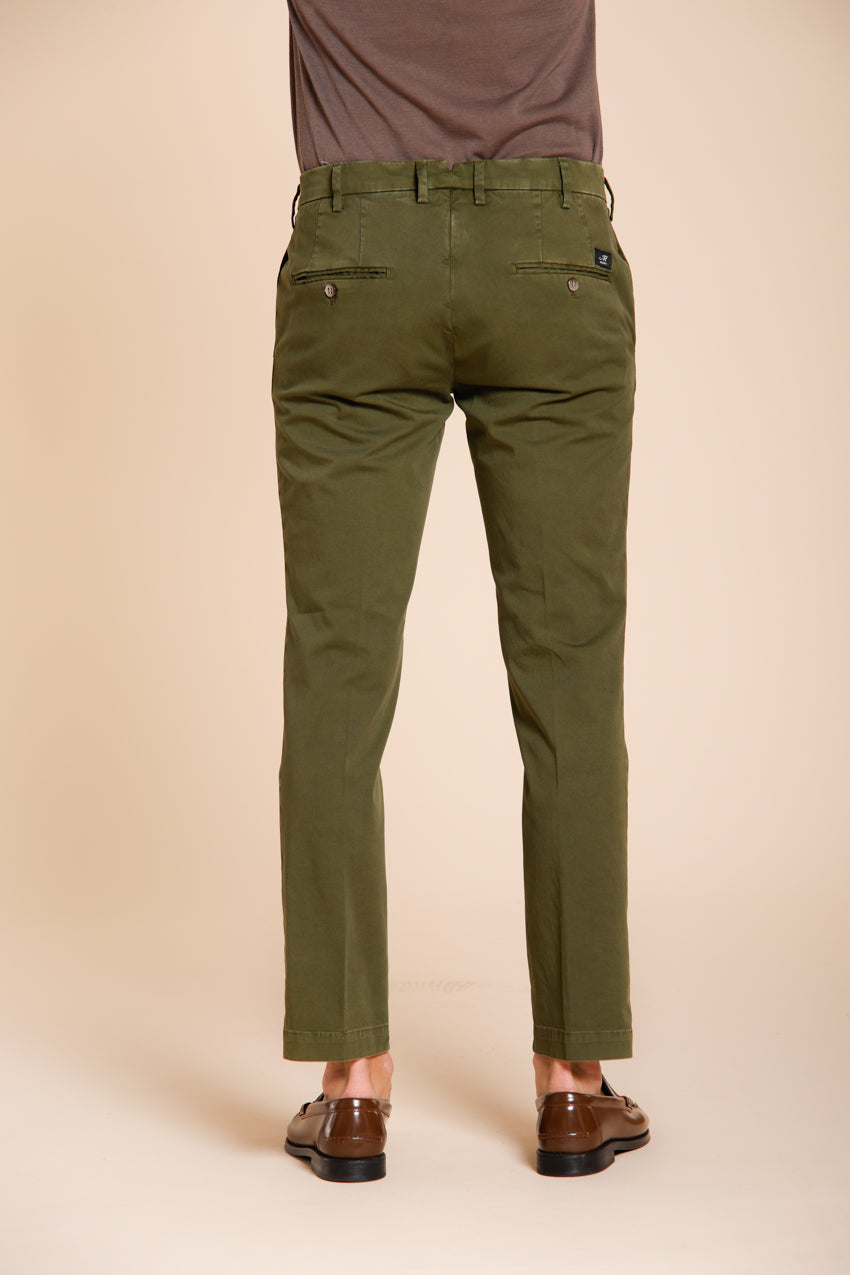 New York Hose Chino Herren aus Stretch Gabardine regular fit ①