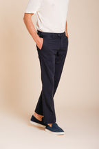 New York pantalón chino hombre en gabardina stretch regular fit ①