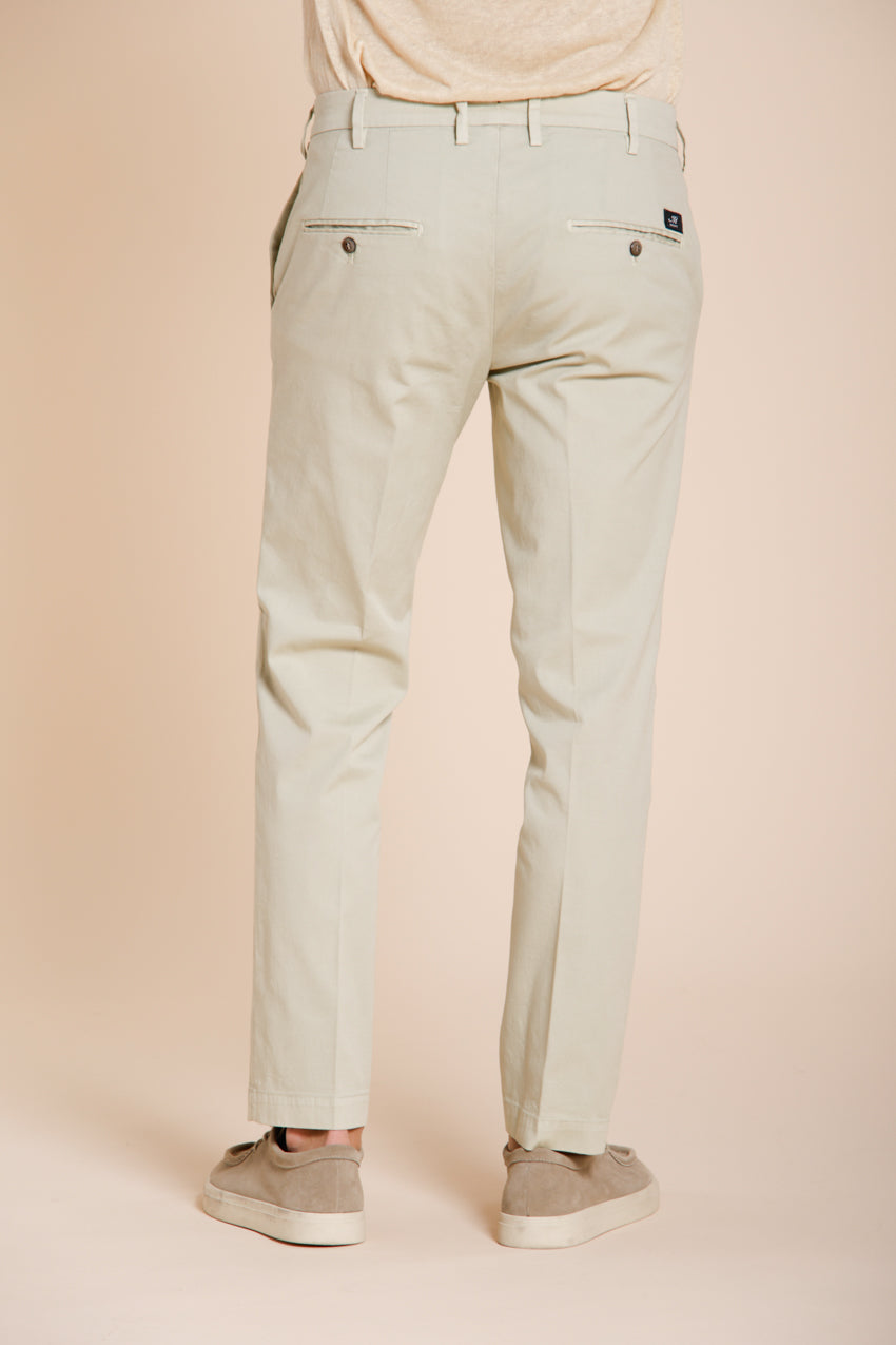 New York pantalón chino hombre en gabardina stretch regular fit ①