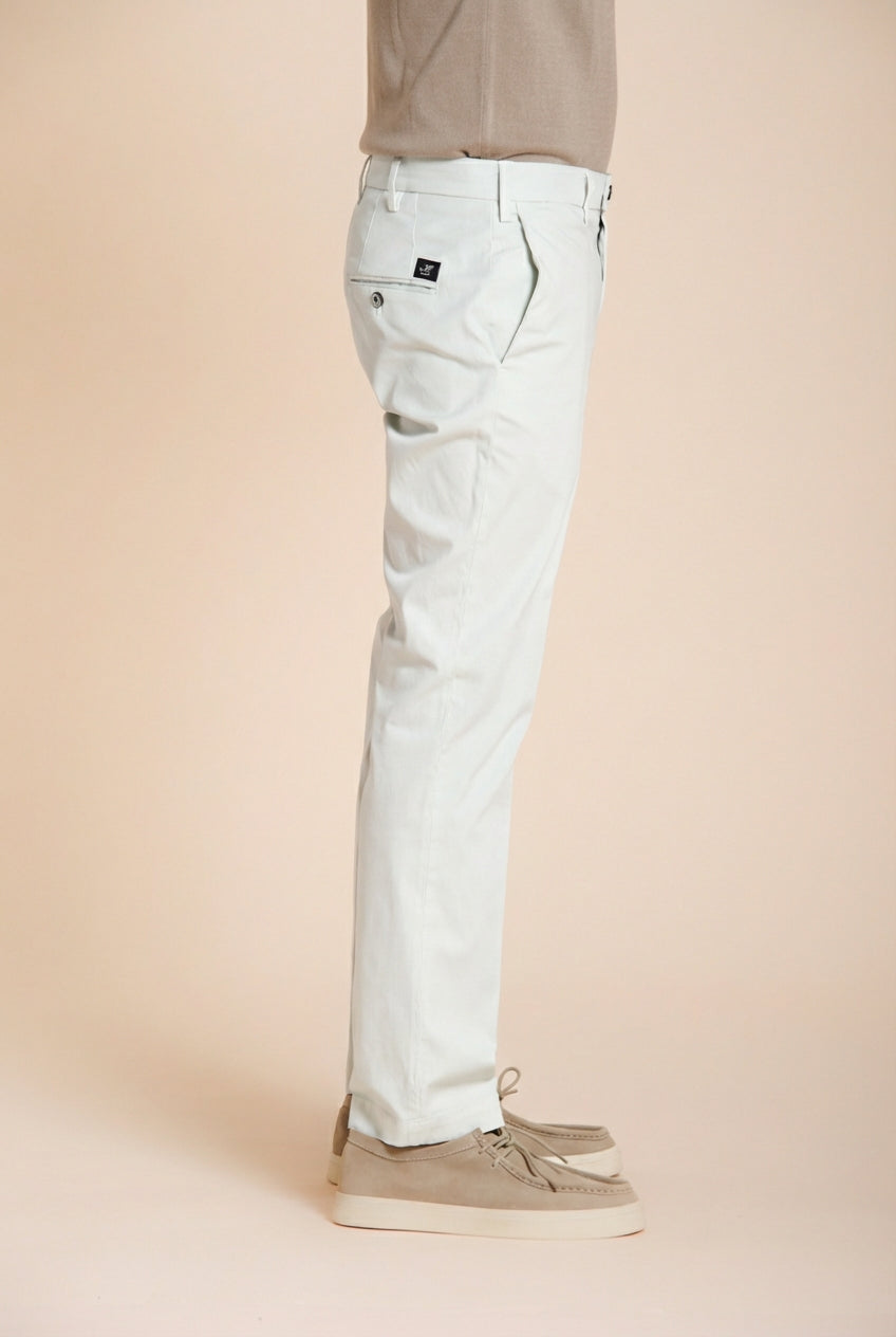 New York Herren Chinohose aus Stretch-Gabardine regular fit ①