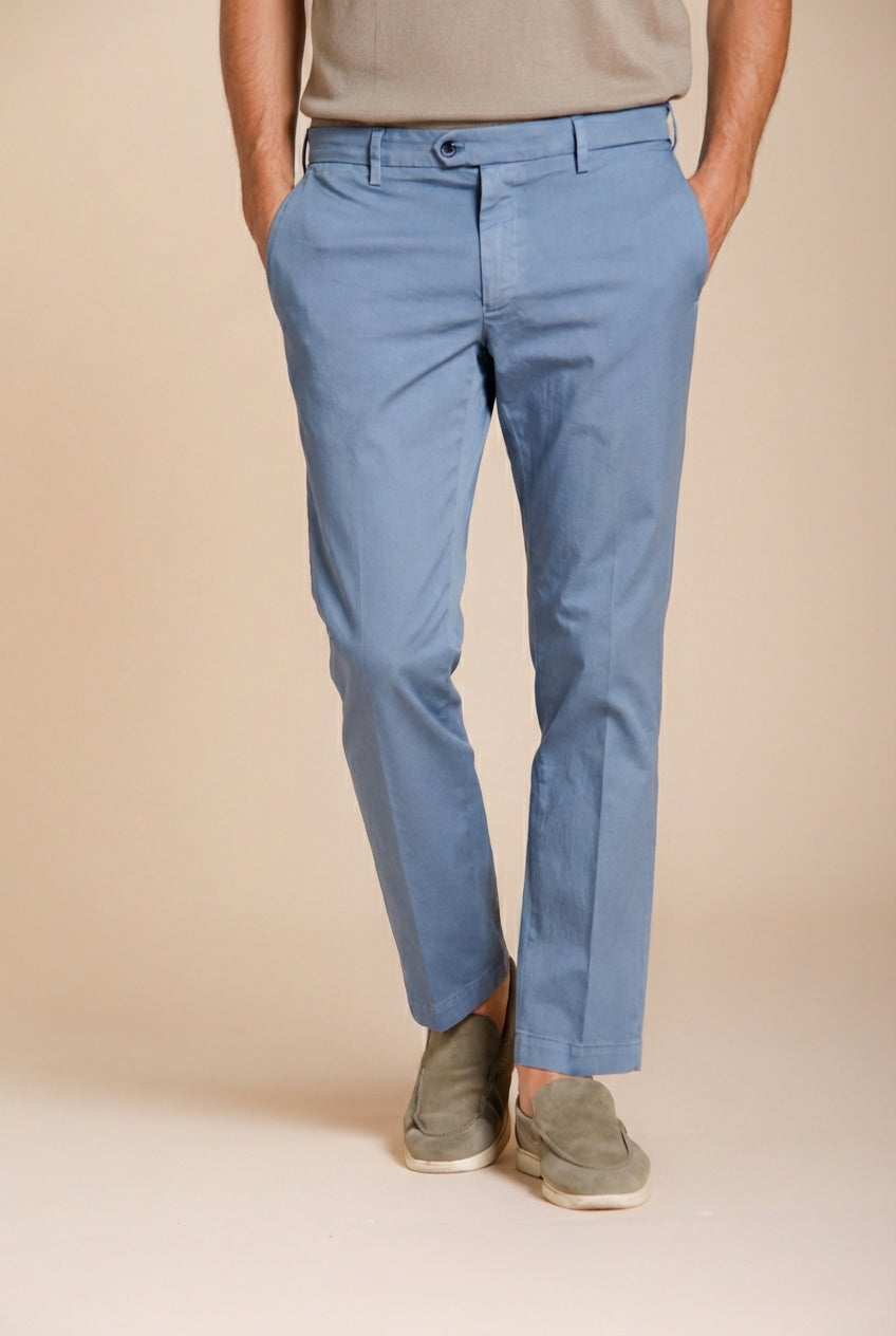New York pantalón chino hombre en gabardina stretch regular fit ①