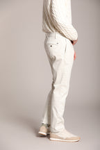 Foto 5 New York Time 1 Pinces pantalone chino uomo in gabardina regular fit