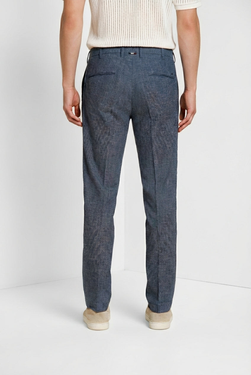 New York men's chino pants in yarn-dyed micro houndstooth regular fit