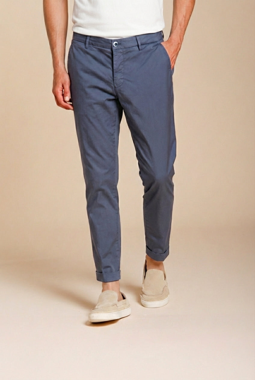 Milano pantalón chino hombre en gabardina stretch extra slim fit ①