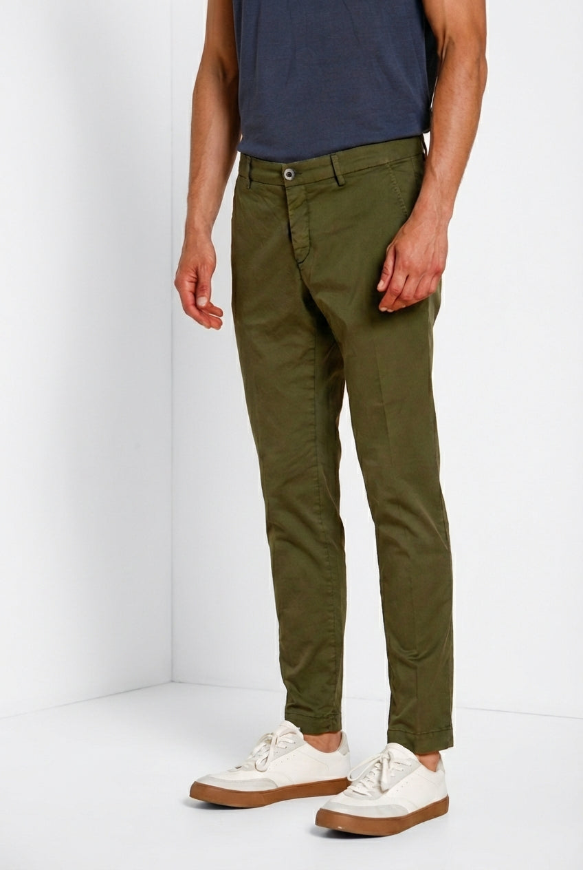 Milano Herren Chino Hose aus Stretch-Gabardine extra slim fit ①