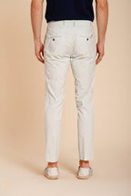 Milano pantalone chino uomo in gabardina stretch extra slim fit ①