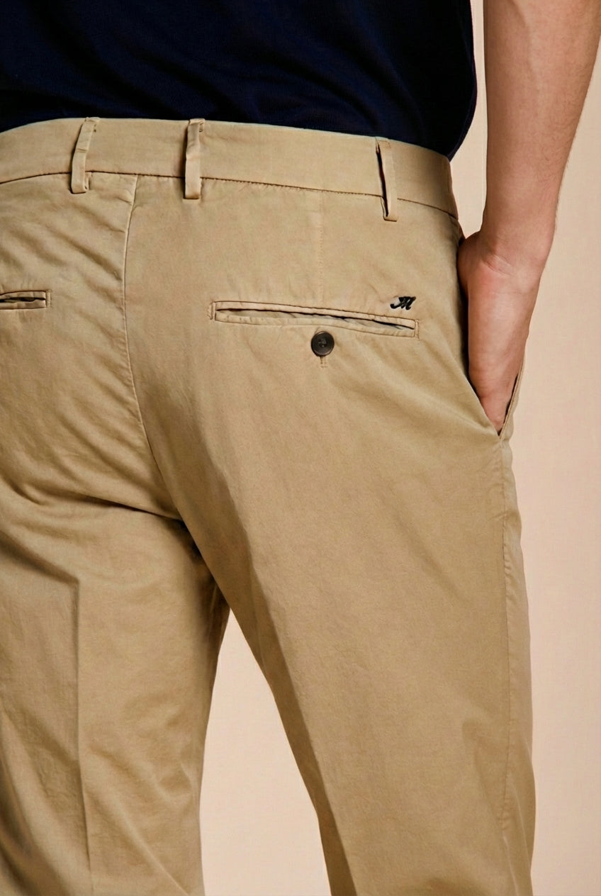 Milano pantalón chino hombre en gabardina stretch extra slim fit ①