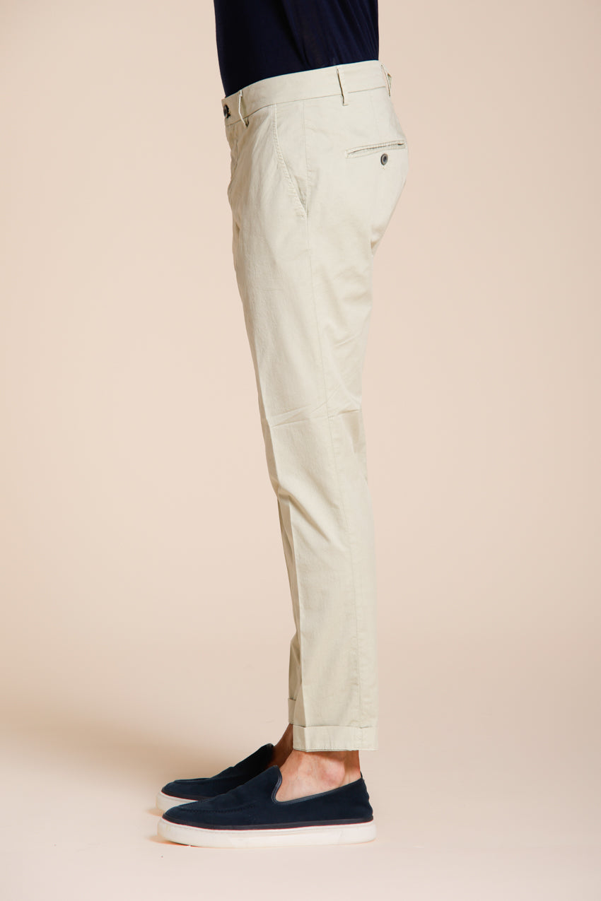 Milano pantalón chino hombre en gabardina stretch extra slim fit ①