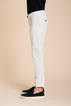 Milano pantalone chino uomo in gabardina stretch extra slim fit ①