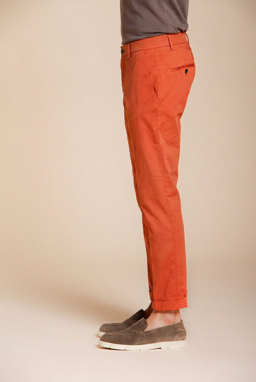 Milano pantalon chino homme en gabardine stretch extra slim fit ①