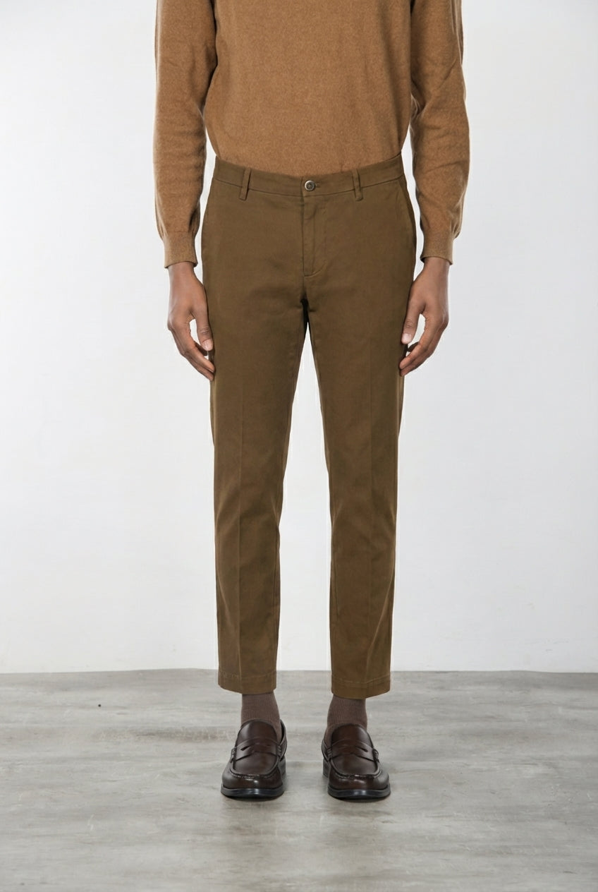 Milano chino pants for men in stretch gabardine, extra slim fit ①