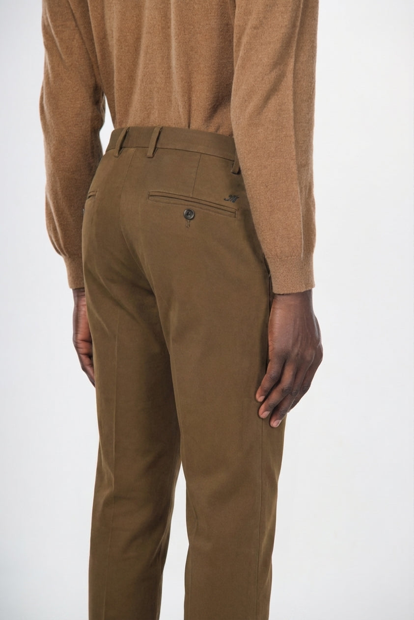 Milano chino pants for men in stretch gabardine, extra slim fit ①