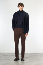 Milano pantalon chino homme en gabardine stretch, coupe extra slim ①