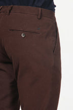 Milano pantalon chino homme en gabardine stretch, coupe extra slim ①