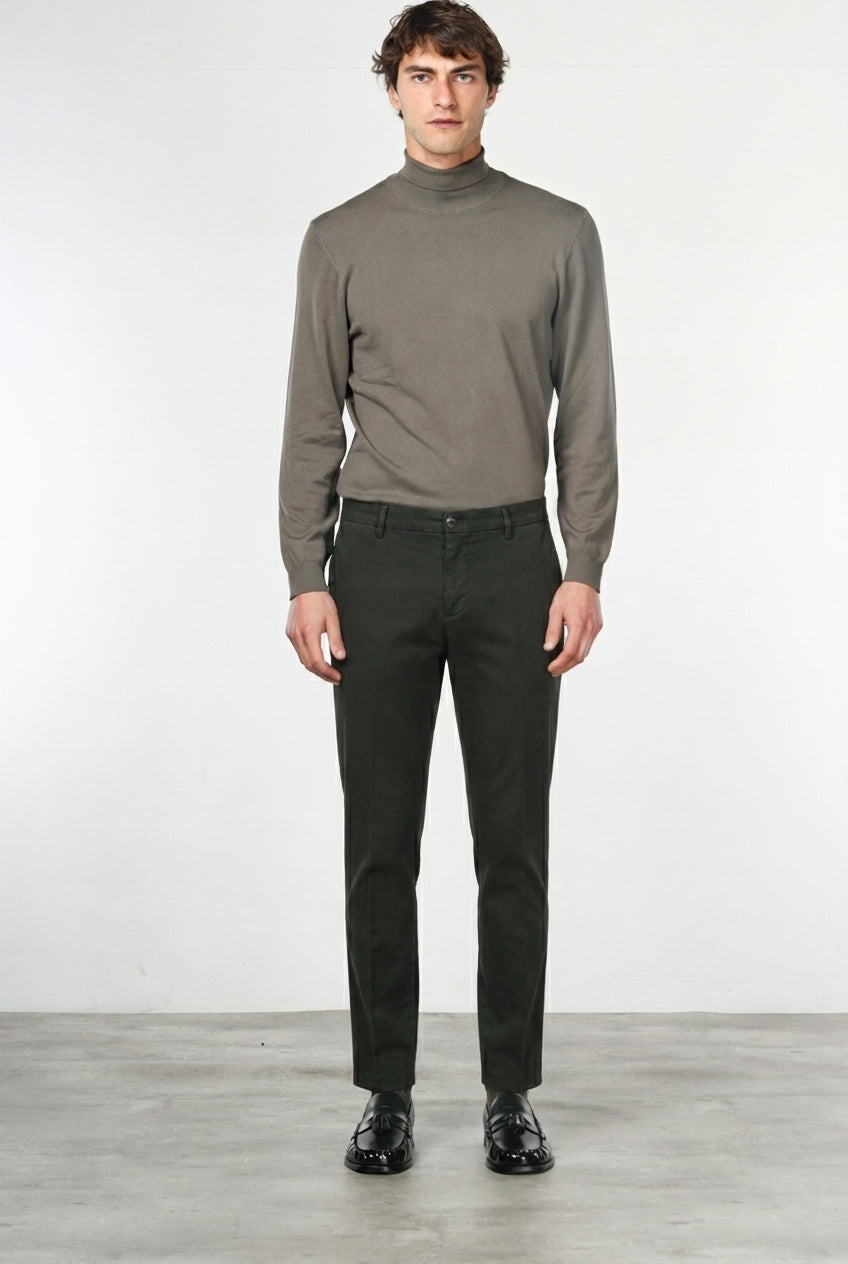 Milano pantalone chino uomo in gabardina stretch extra slim fit ①