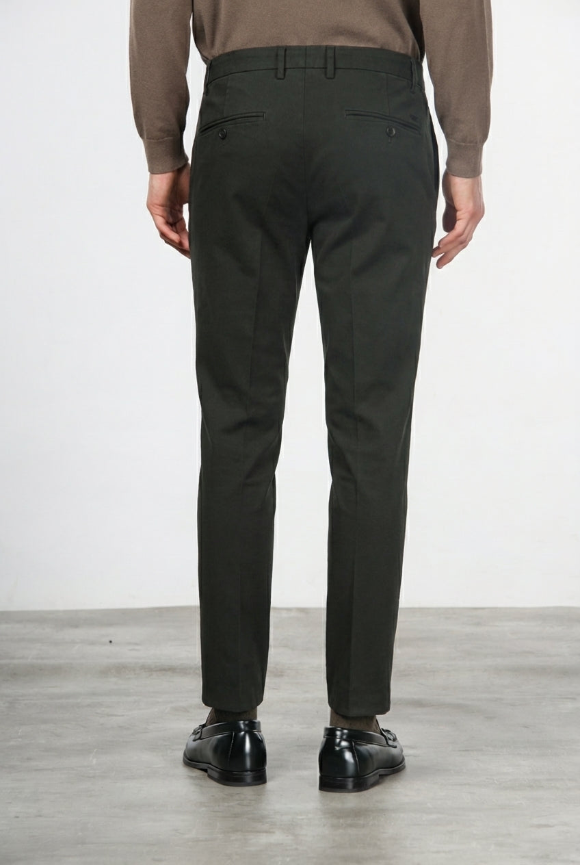 Milano pantalone chino uomo in gabardina stretch extra slim fit ①