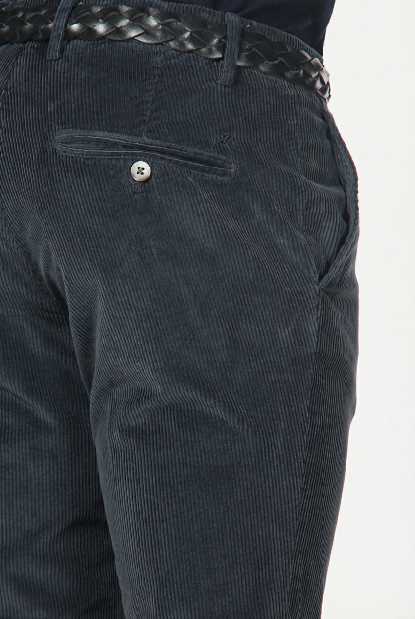 Milano pantalón chino hombre en terciopelo 500 líneas extra slim fit ①
