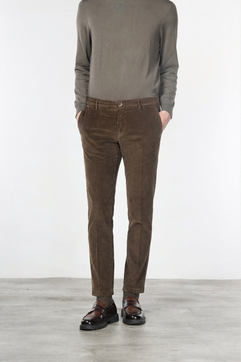 Milano pantalone chino uomo in velluto 500 righe extra slim fit ①