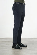 Milano pantalón chino de hombre en pana 500 rayas, extra slim fit ①