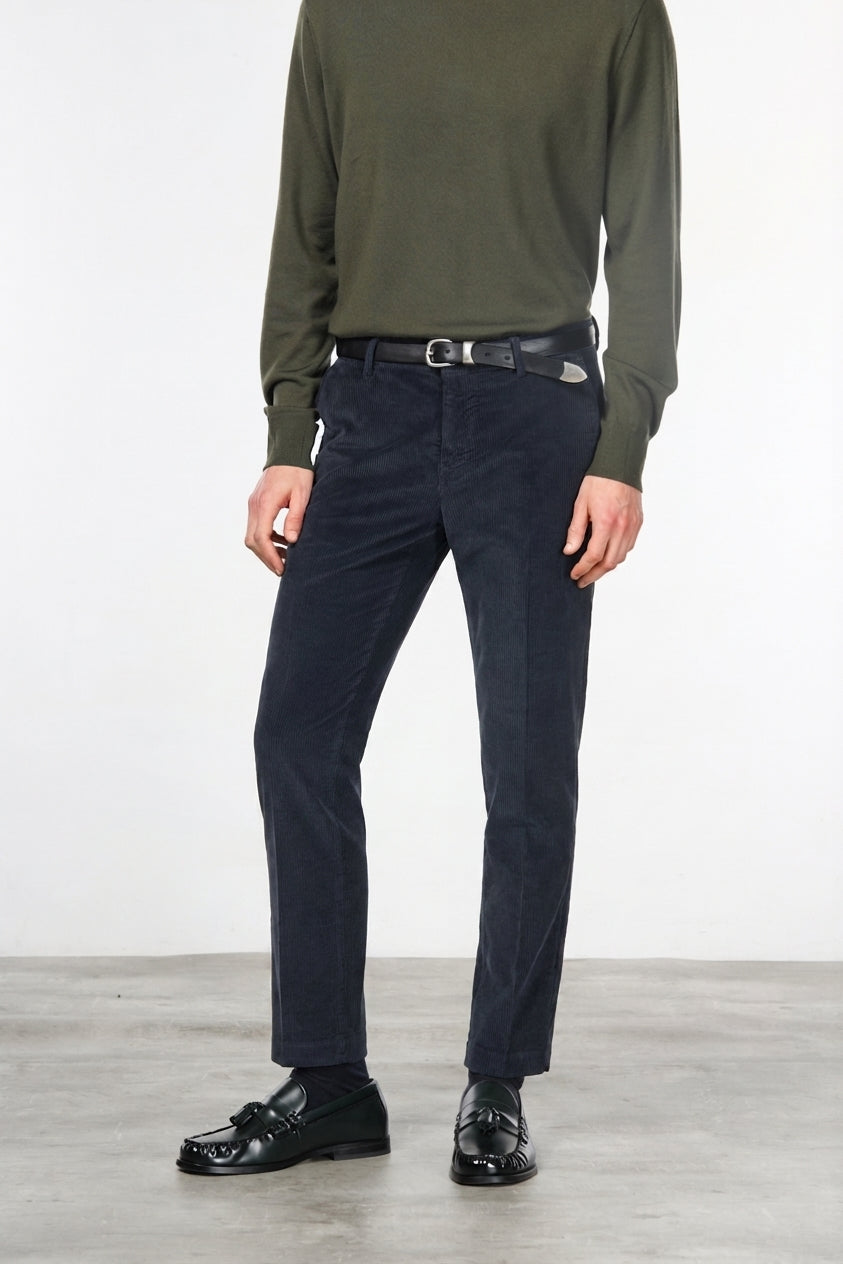 Milano pantalón chino de hombre en pana 500 rayas, extra slim fit ①