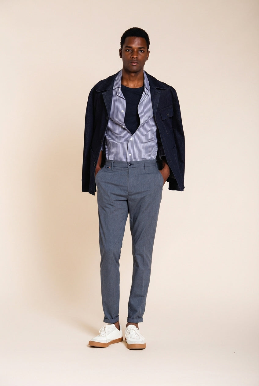 Osaka pantalón chino hombre en raya diplomática fina carrot fit