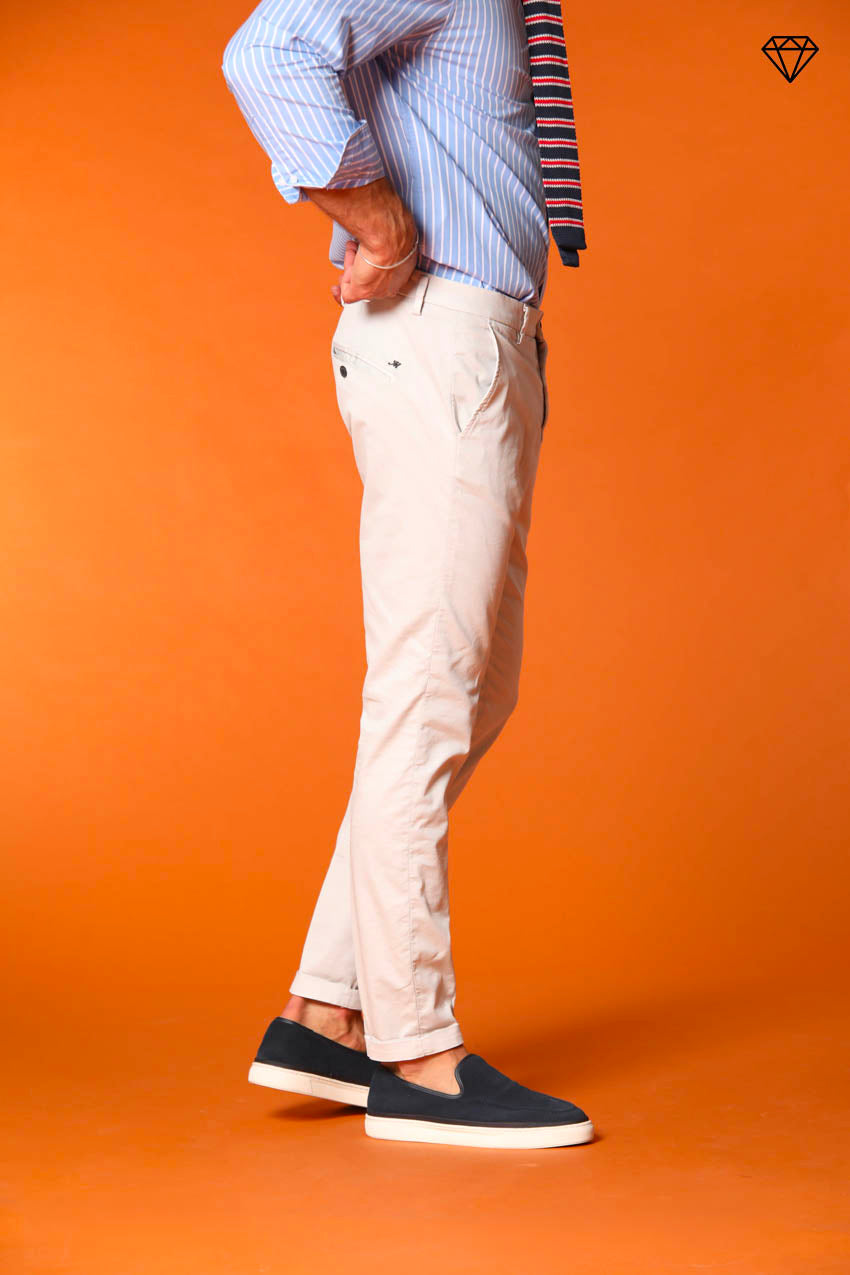 Osaka Herren Chino Hose aus Baumwolle und Tencel Carrot Fit ①