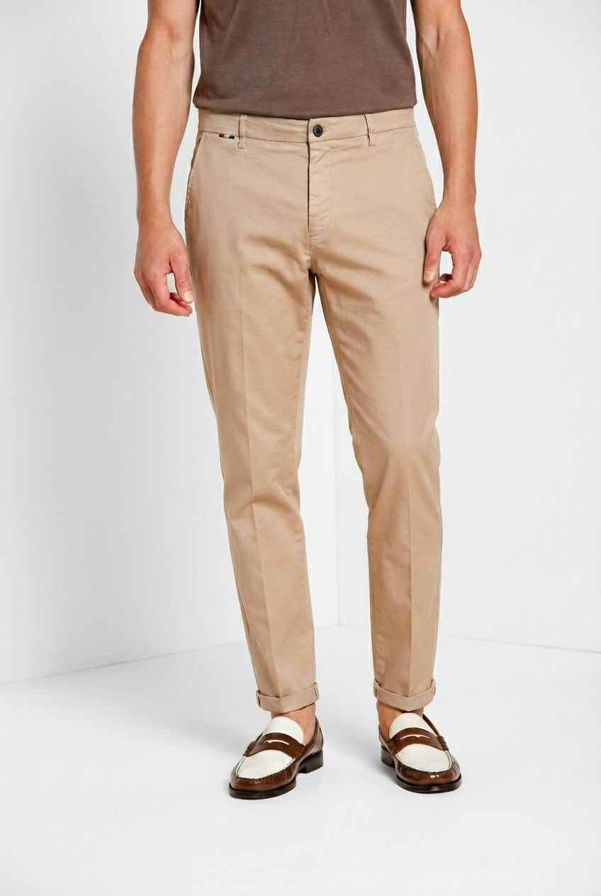 Osaka Herren Chino Hose in feiner Tricotine aus Baumwolle und Lyocell carrot fit