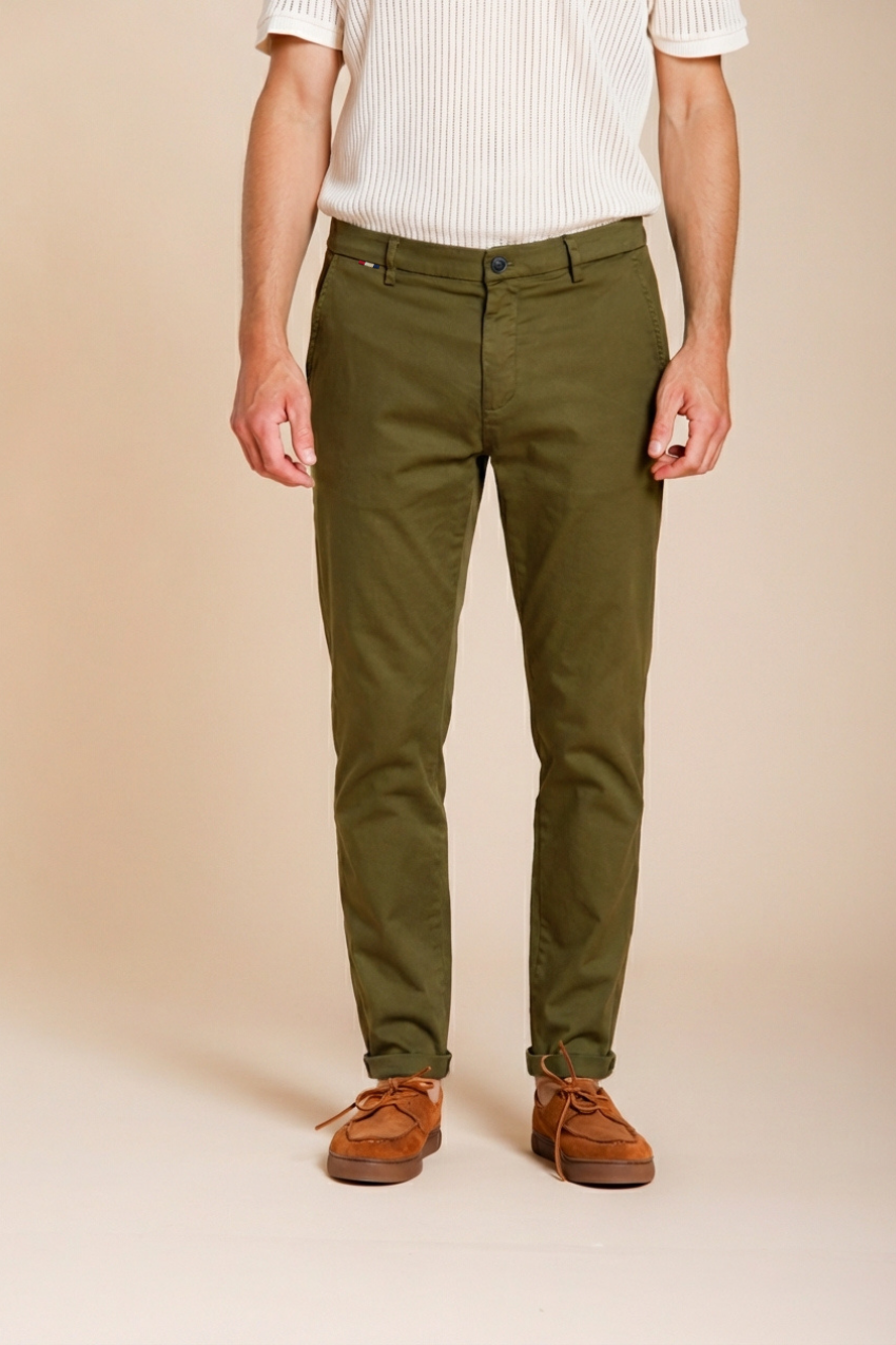 Osaka pantalón chino hombre en tricotina fina de algodón y lyocell carrot fit