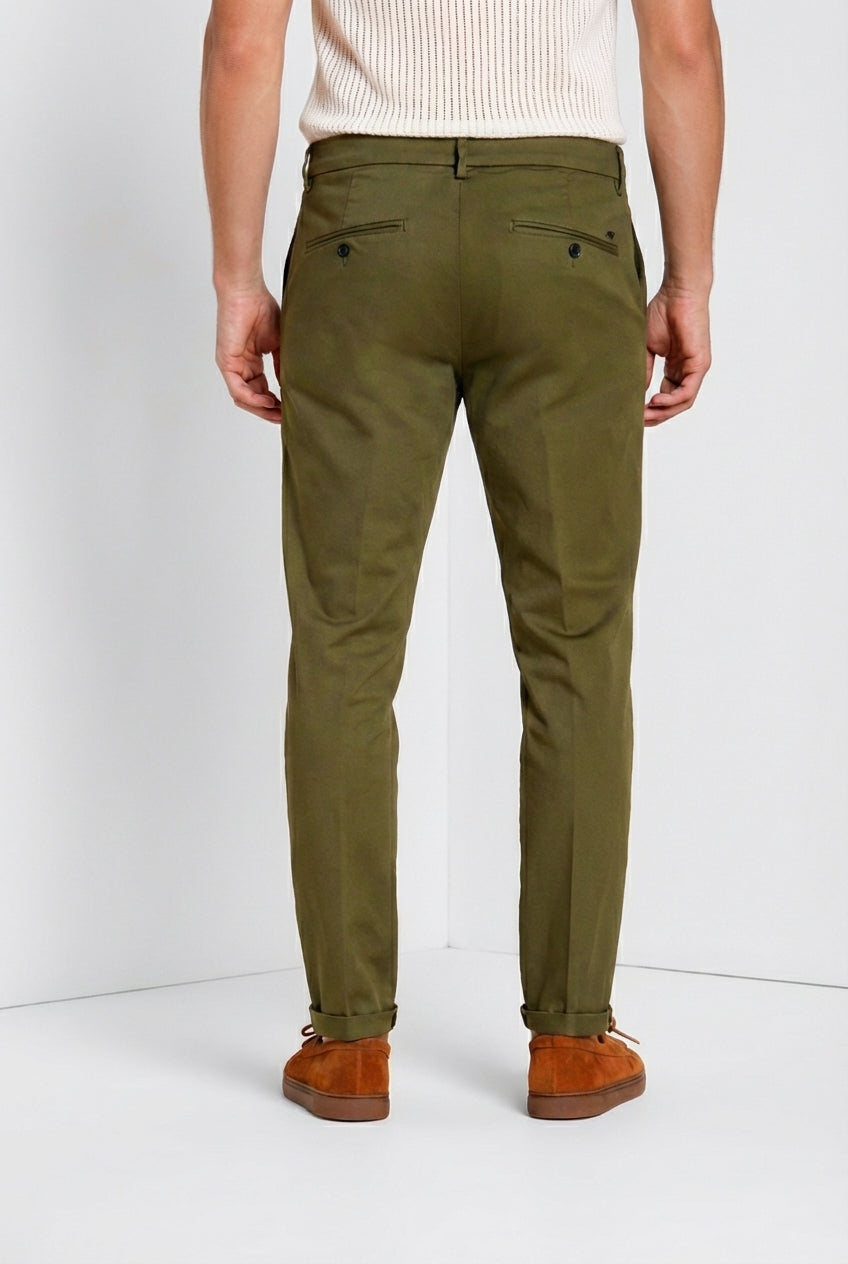 Osaka pantalón chino hombre en tricotina fina de algodón y lyocell carrot fit