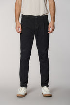 Osaka 1 Pinces pantalón chino hombre en algodón seda carrot fit