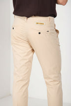 Osaka 1 Pinces Hose Chino Herren aus Satin aus Baumwolle und Seide carrot fit ①