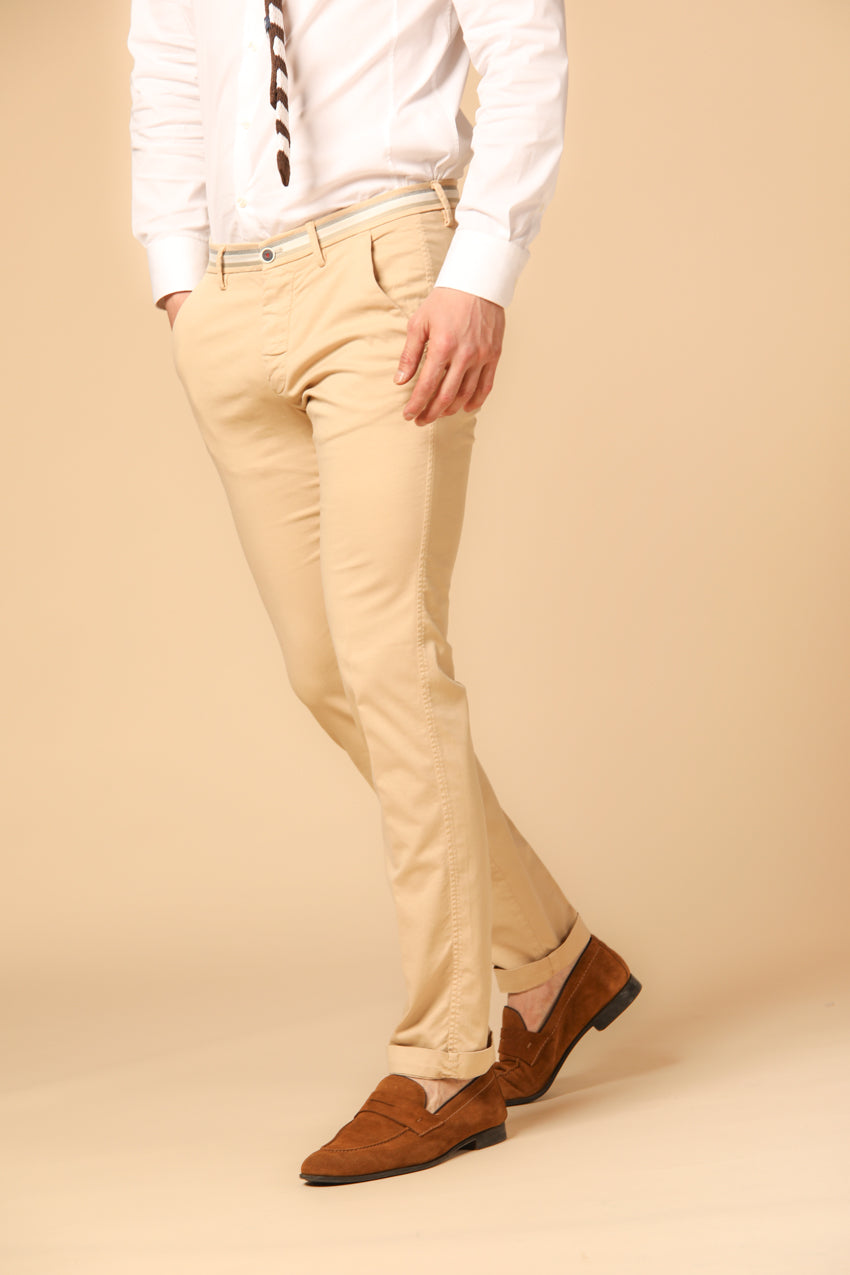 Bild 3 von Herren-Chinohose, Modell Torino Summer in Dunkelkhaki, Slim-Fit von Mason's