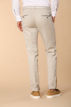 Torino Summer pantalón chino hombre en twill de algodón y lyocell slim fit
