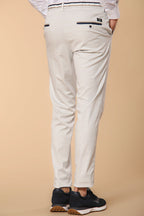 Torino Summer pantalón chino hombre en twill de algodón y lyocell slim fit
