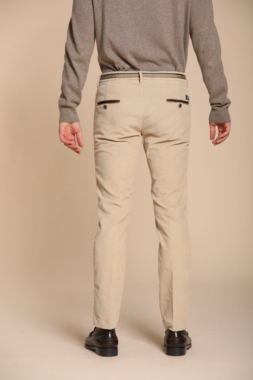 Torino Winter pantalón chino hombre en terciopelo de 1000 líneas slim fit
